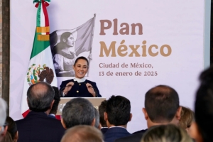Sheinbaum presenta "Plan M&eacute;xico"; busca que el pa&iacute;s entre en las 10 econom&iacute;as m&aacute;s fuertes del mundo