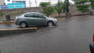 Aguacero inunda las calles de Culiac&aacute;n, este s&aacute;bado