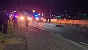 Fallece un hombre al ser arrollado cuando intentaba cruzar la carretera Internacional México 15 en Guasave