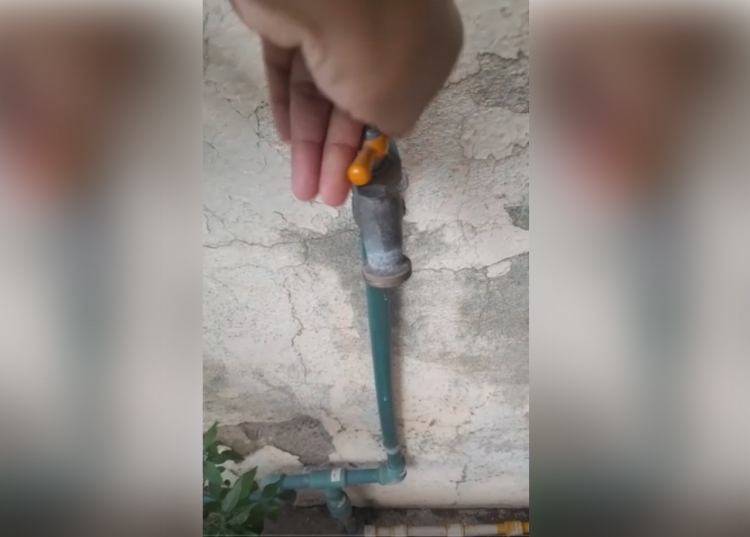 Fallas de Japac obliga a vecinos de Las Huertas a comprar agua de garraf&oacute;n para ba&ntilde;arse y lavar trastes