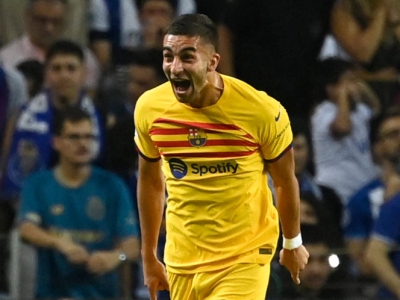 Barcelona logra costoso triunfo en su visita al Porto