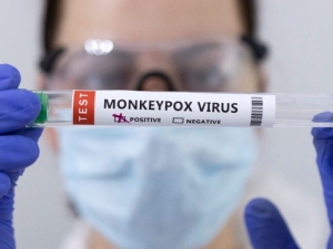 OMS reporta 2 mil 103 casos de viruela del mono; aplica nuevo enfoque
