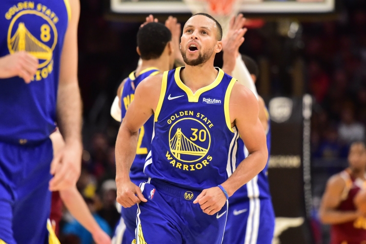 Lidera Stephen Curry otra arrolladora victoria en la NBA