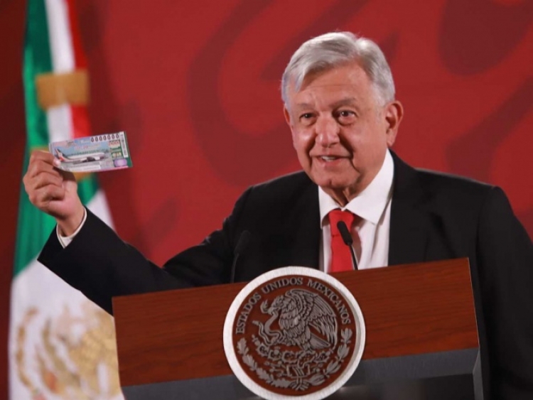El paro nacional de #UnD&iacute;aSinNosotras mueve la venta de 'cachitos' del avion presidencial al martes