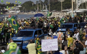 Protestas en brasil en contra y a favor de Bolsonaro