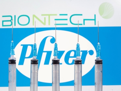Desaconsejan vacuna de Pfizer/BioNTech a personas al&eacute;rgicas