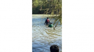 Rescatan a hombre en r&iacute;o de Sanalona