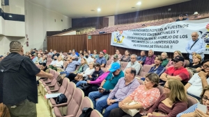 Jubilados de la UAS demandan con tomar las calles para exigir atenci&oacute;n del Congreso del Estado