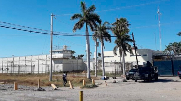 Por Navidad, liberan a 7 mujeres y 12 hombres, internos de la Penitenciaría de Culiacán