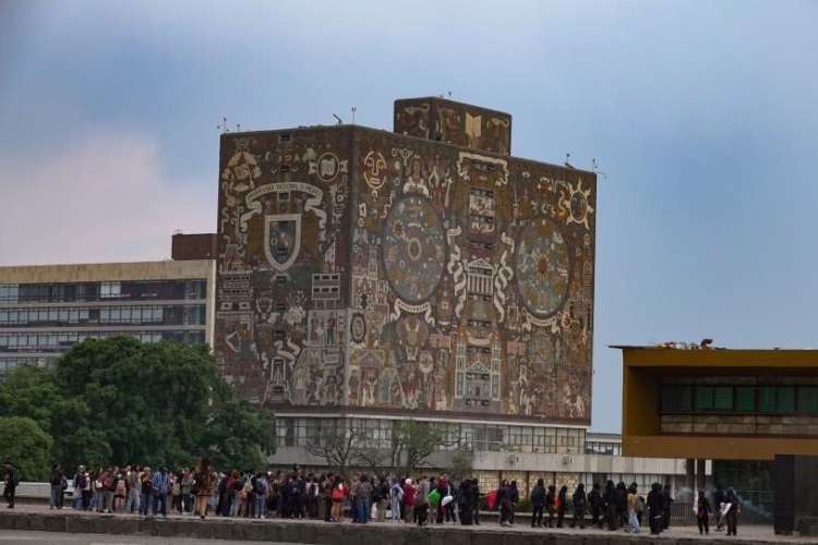 UNAM entreg&oacute; 85 MDP sin licitar a plataforma, que fall&oacute; en examen de admisi&oacute;n