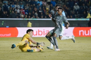 El Le&oacute;n desbanca al Am&eacute;rica en el liderato de la Liga MX