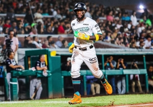 Firman los Tomateros al cubano JP Mart&iacute;nez