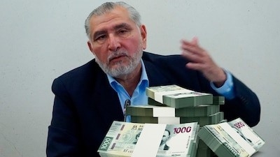 Presentan 37 denuncias en contra de Ad&aacute;n Augusto L&oacute;pez; exigen investigar declaraciones patrimoniales