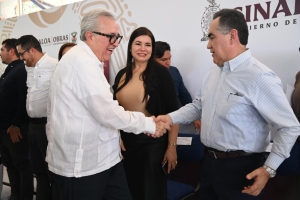 Inauguran el Gobernador Rub&eacute;n Rocha y el Rector Jes&uacute;s Madue&ntilde;a la Facultad de Medicina de la UAS en Guasave, con una inversi&oacute;n de 51 mdp