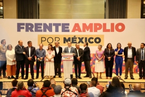 Por arriba X&oacute;chitl G&aacute;lvez con el 38.3 por ciento como representante del Comit&eacute; Organizador del Frente Amplio por M&eacute;xico