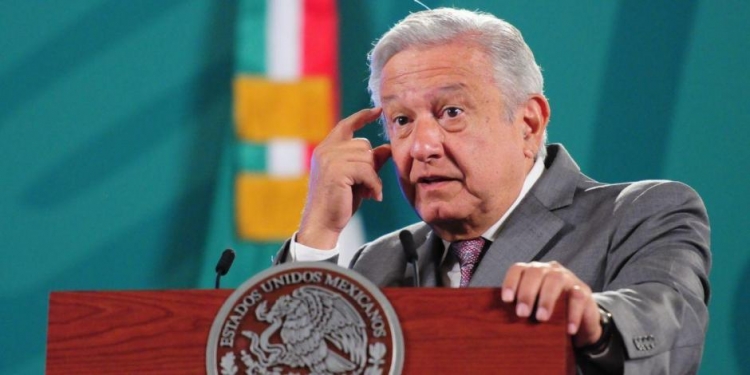 Urge López Obrador a universidades a regresar a clases: ‘ya se pasaron’