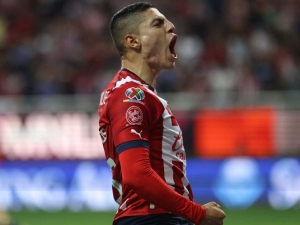 Chivas vence a Cruz Azul y alcanza al Am&eacute;rica en el subliderato con 31 puntos