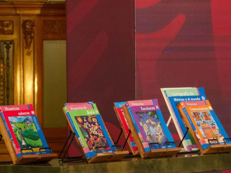 no se distribuir&aacute;n libros de texto en Chihuahua, L&oacute;pez Obrador acatar&aacute; fallo de Corte