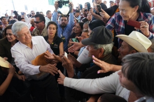 EDITORIAL: &iquest;A qu&eacute; viene el Presidente?