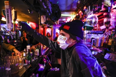 Implementan nuevas restricciones en Nueva York por aumento de casos de Coronavirus