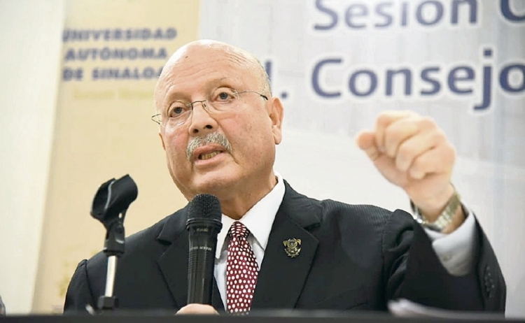 Rector reitera participaci&oacute;n de la UAS en proceso de vacunaci&oacute;n nacional contra el COVID-19