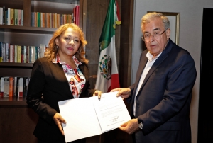 La doctora Alejandra Miranda Félix es designada como directora del DIF