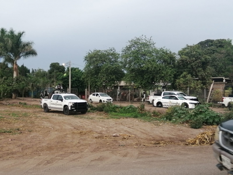 Enfrentamiento entre militares de la Guardia Nacional y personas presuntamente armadas en Navolato