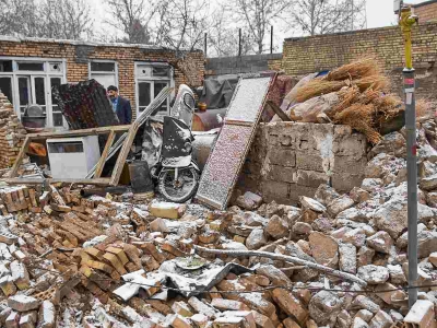 Un sismo en Ir&aacute;n deja tres muertos y m&aacute;s de 800 heridos