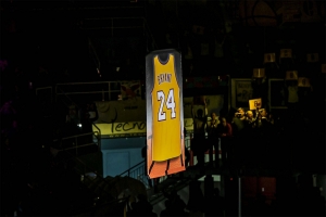 En Italia equipo inmortaliza a Kobe Bryant