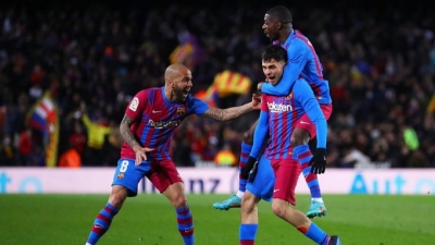 Pedri coloca al Barcelona en el subliderato de La Liga
