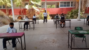 Reconocen alumnos rezago en la educaci&oacute;n en l&iacute;nea; Abre los Centros de Aprendizaje