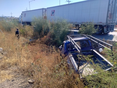 Hombre muere tras sufrir aparatosa volcadura sobre 'La Costerita', en Culiac&aacute;n; era vecino del Fraccionamiento Capistrano