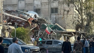 En Siria: ataque aéreo de Israel destruye edificio anexo a Embajada de Irán y hay 6 muertos