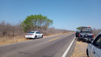 Dejan a orilla de carretera a un joven torturado y asesinado, al sur de Culiac&aacute;n