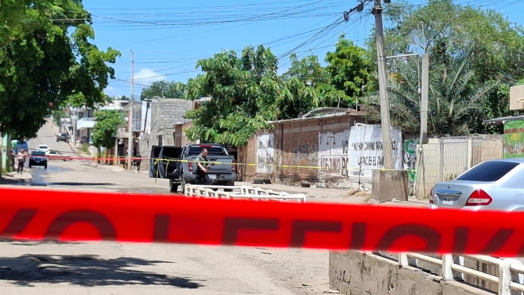 Mujer resulta gravemente herida en ataque a balazos en el Suroriente de Culiac&aacute;n