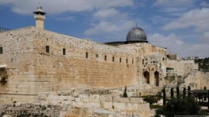 Israel niega a cientos de palestinos rezar en la Explanada de las Mezquitas por el Ramadán