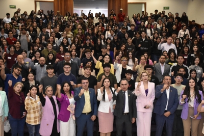 Reconoce el Rector Jes&uacute;s Madue&ntilde;a el papel transformador de la mujer en la UAS; celebran el talento de las universitarias con la conferencia &ldquo;Construyendo poder femenino&rdquo;