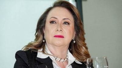 Piden al INE solicitar dictamen a la UNAM sobre tesis de Yasmín Esquivel para declarar su inelegibilidad a Ministra de la SCJN