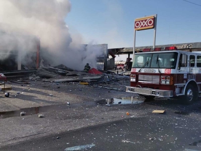Al menos dos muertos y 10 heridos tras explosi&oacute;n de pipa en Tula