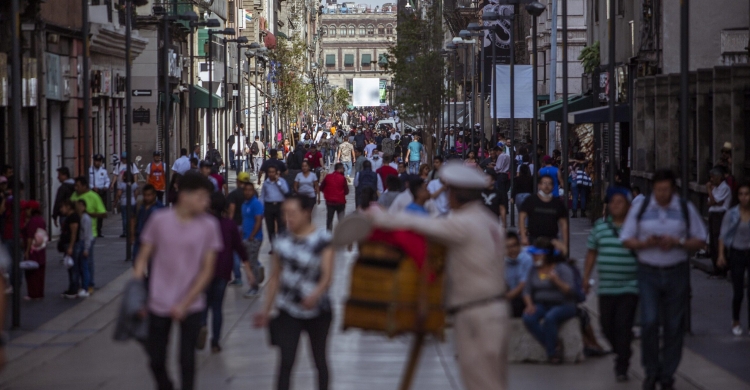 Un año después… los mexicanos ya por fin perciben que la pandemia va a la baja