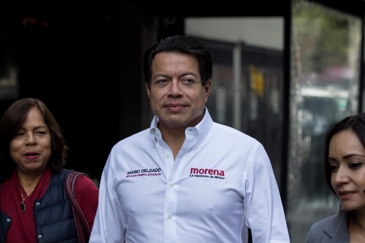 Acusan 63 diputados que INE intenta favorecer a Mario Delgado Carrillo para presidencia de Morena