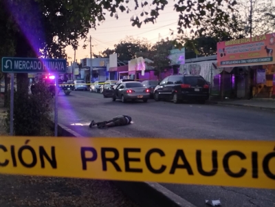 Ejecutan a un hombre afuera de la cl&iacute;nica 36 del IMSS