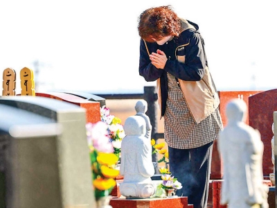 Honran a las víctimas de la triple tragedia de hace 12 años en Japón