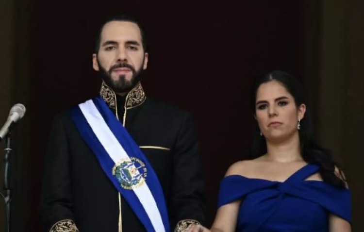 Bukele jura un segundo gobierno en El Salvador con poder casi absoluto y sin Oposición
