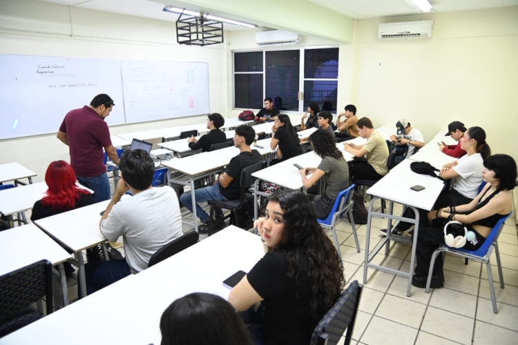 La Facultad de Arquitectura de la UAS puso en marcha el curso de inducción con más de 900 nuevos alumnos