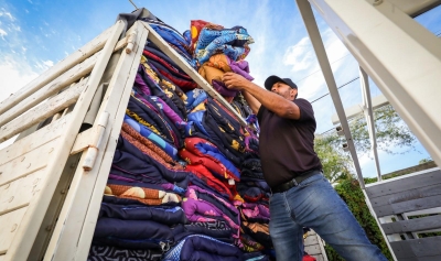 DIF Sinaloa lleva apoyos invernales a comunidades de Badiraguato afectadas por el fr&iacute;o
