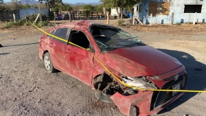 Muere enfermero al volcarse el auto en la México 15