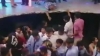 Piso de una discoteca en Perú durante graduación de jóvenes colapsa en plena fiesta