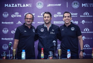 Presentan a Be&ntilde;at San Jos&eacute; como director t&eacute;cnico de Mazatl&aacute;n FC