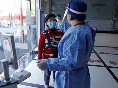 Shanghái reporta cero casos covid a nivel comunitario; Pekín endurece restricciones